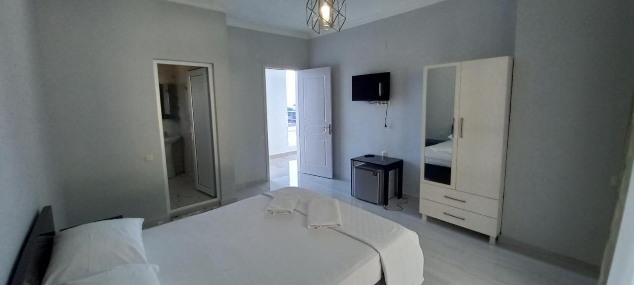 Guest House Marineza Гонио Екстериор снимка